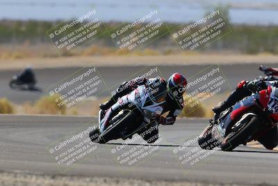 media/Oct-08-2022-SoCal Trackdays (Sat) [[1fc3beec89]]/Turn 14 (1050am)/